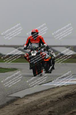 media/Nov-29-2025-TrackDaz (Sat) [[10ae2d9bce]]/C Group/Session 4 (Wheelie Bump)/